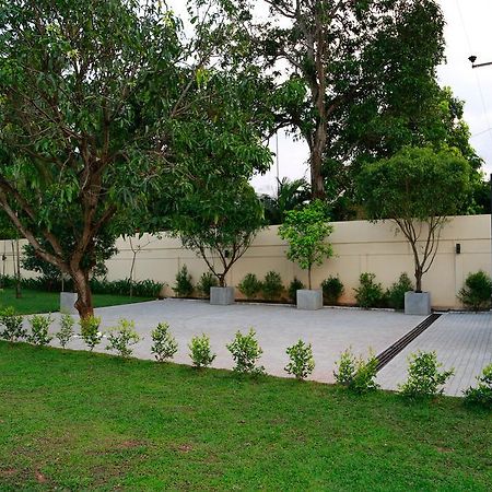 Hotel Tranquil Negombo Boutique Exterior foto