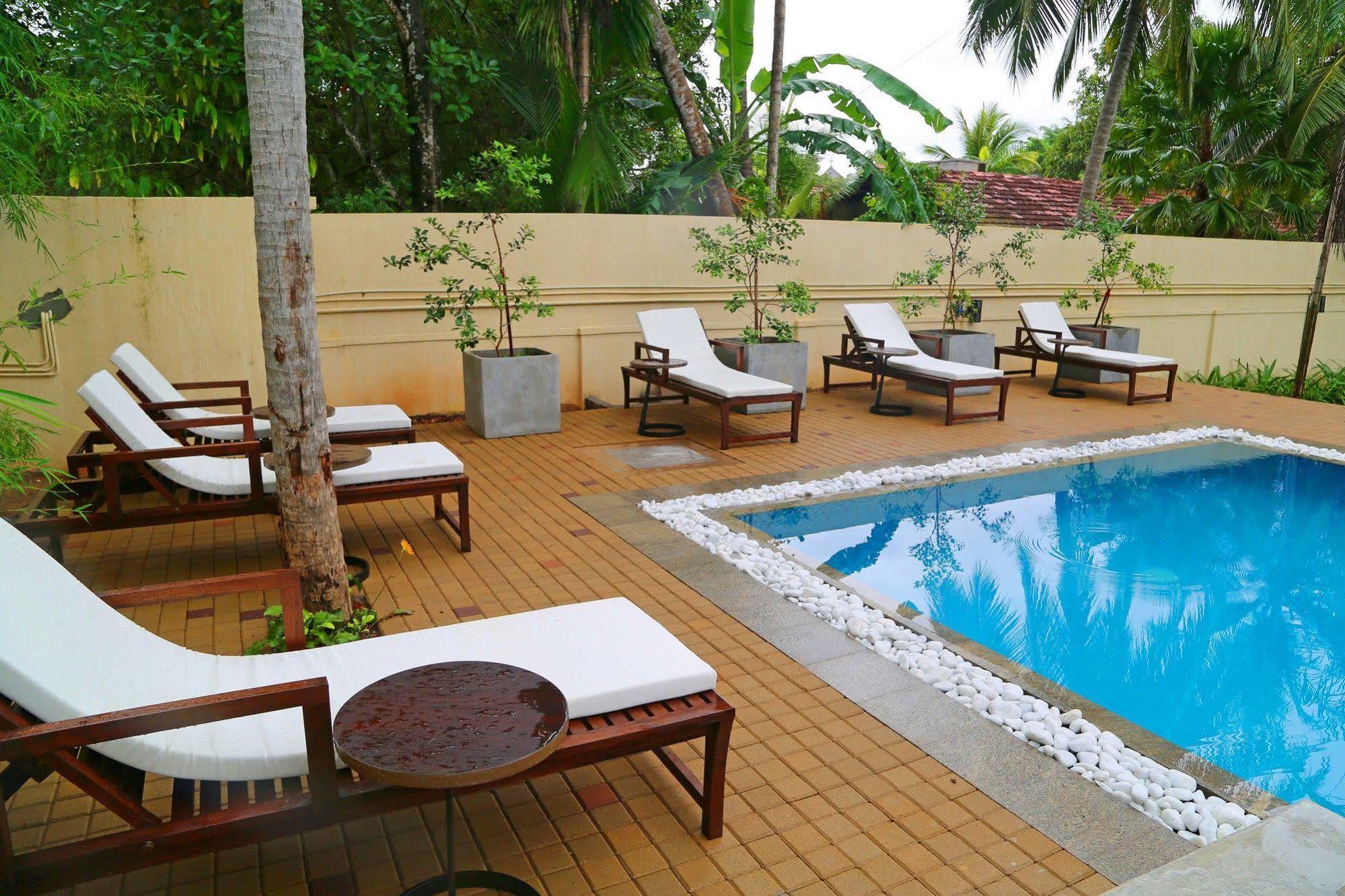 Hotel Tranquil Negombo Boutique Exterior foto
